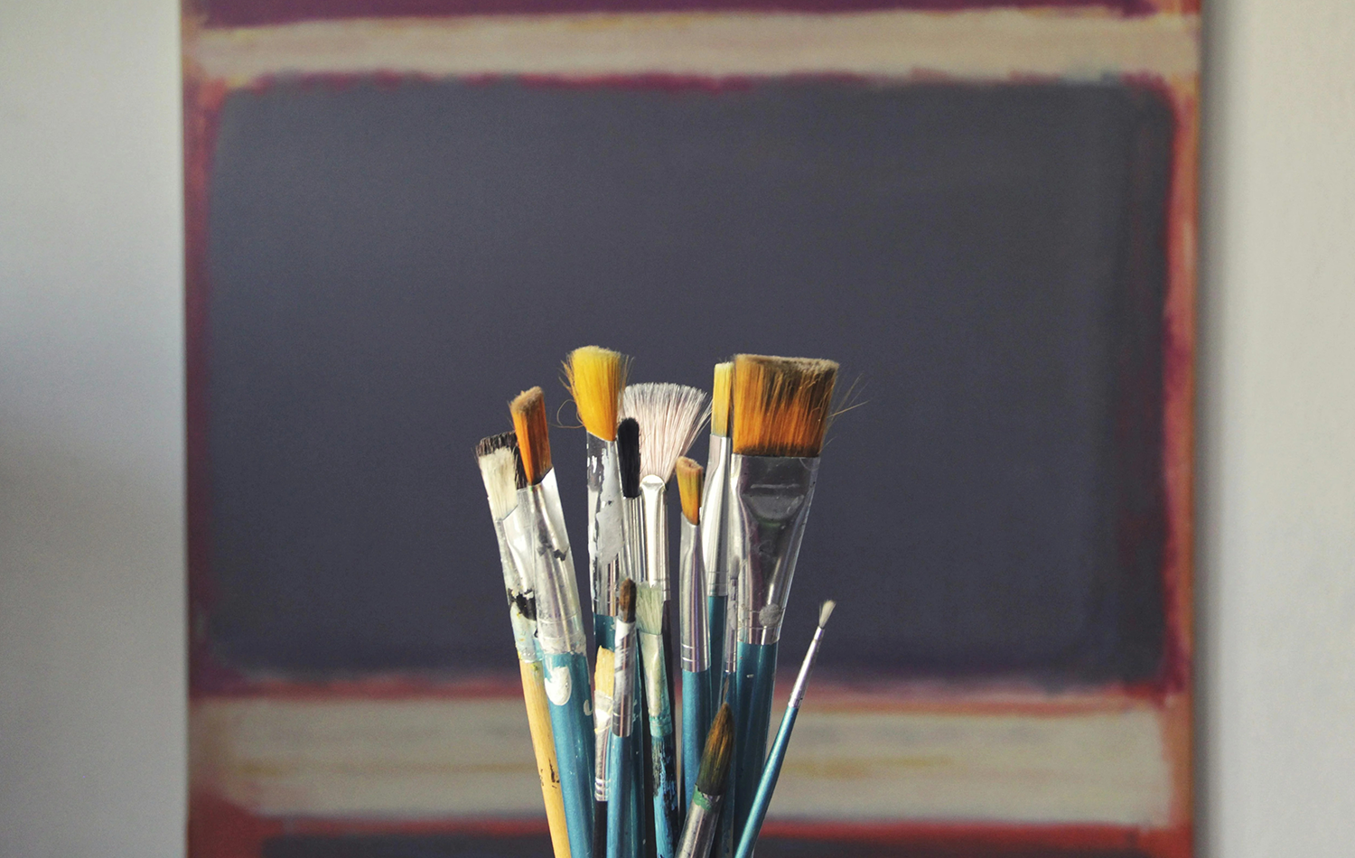 The Timeless Beauty of Hand Painted Oil Paintings: Why They Still Captivate Us